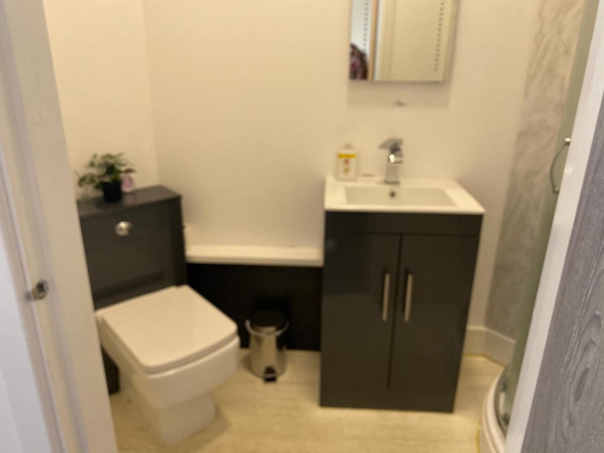 2A Spv Double En-Suite Room Wakefield Eksteriør billede